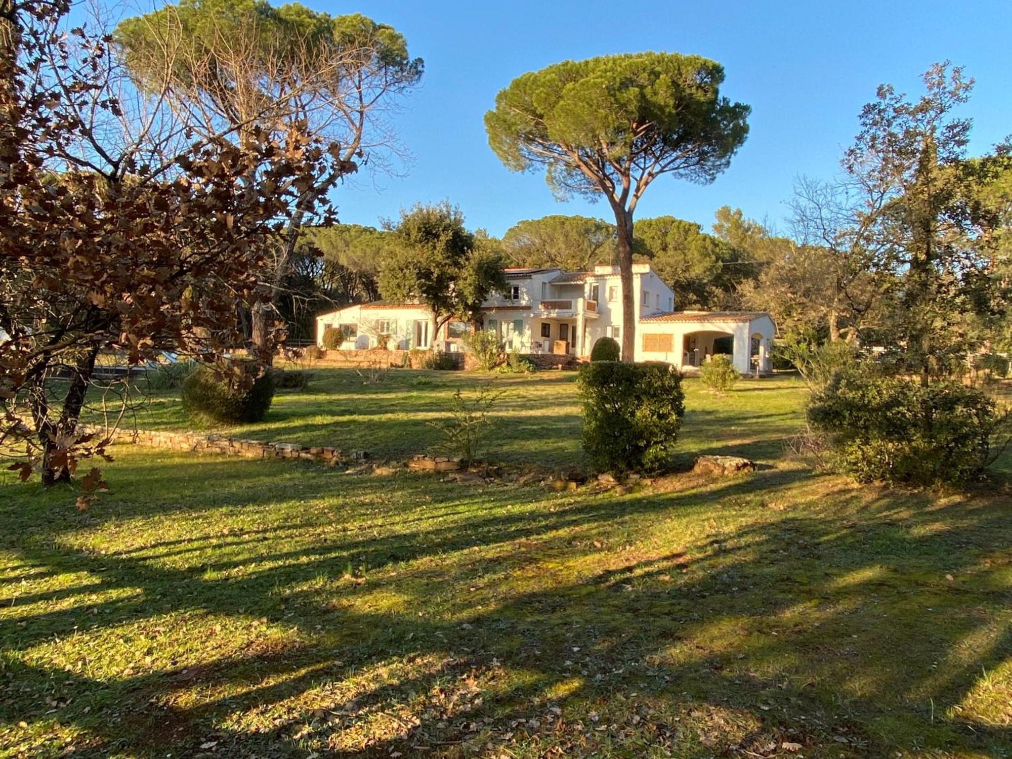 La Villa Le Cannet-des-Maures Exterior foto
